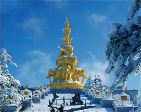 峨眉山金顶雪景